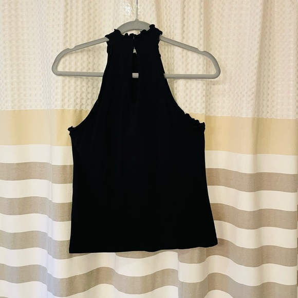 Express Halter Neck Tank - Picture 6 of 9